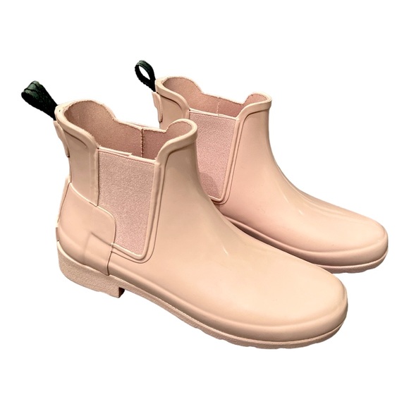 Sz 7. NWOT Hunter pink rain boots - Picture 2 of 7
